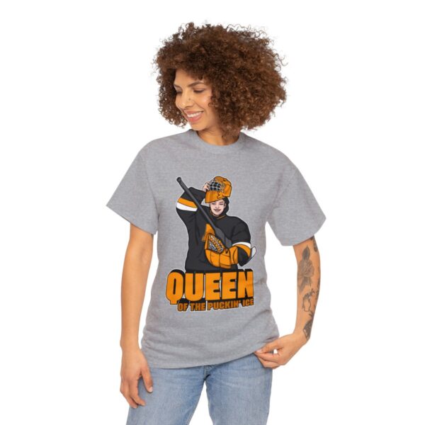 "Queen of the pucking ice" - T shirt (Harper) - Image 39