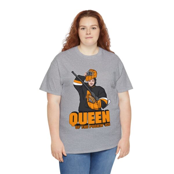 "Queen of the pucking ice" - T shirt (Harper) - Image 43