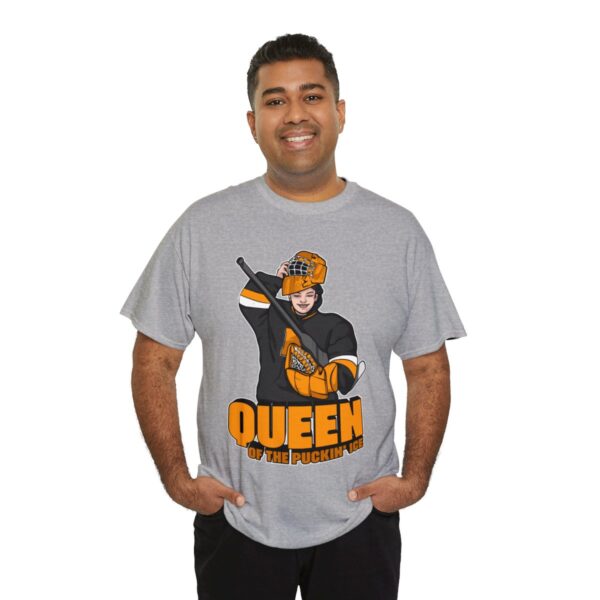 "Queen of the pucking ice" - T shirt (Harper) - Image 44