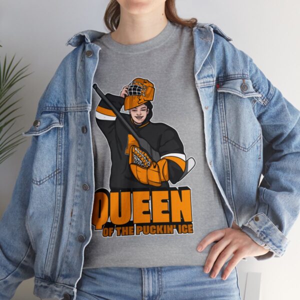 "Queen of the pucking ice" - T shirt (Harper) - Image 45