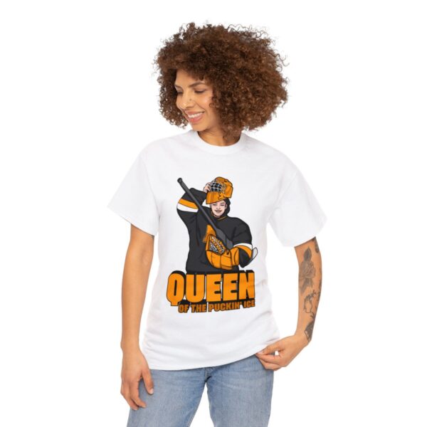 "Queen of the pucking ice" - T shirt (Harper) - Image 15