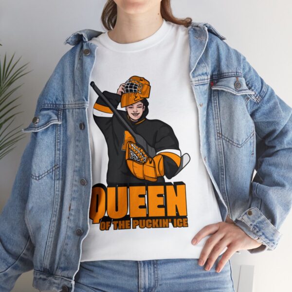 "Queen of the pucking ice" - T shirt (Harper) - Image 21