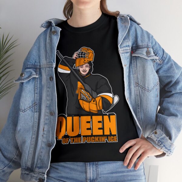 "Queen of the pucking ice" - T shirt (Harper) - Image 9