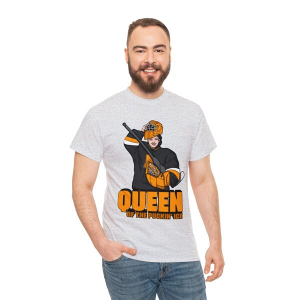 "Queen of the pucking ice" - T shirt (Harper) - Image 29