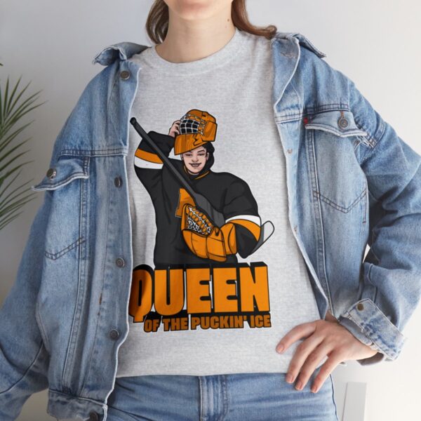 "Queen of the pucking ice" - T shirt (Harper) - Image 33